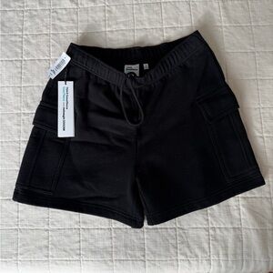Aritzia TNA Mega Fit Cargo Shorts